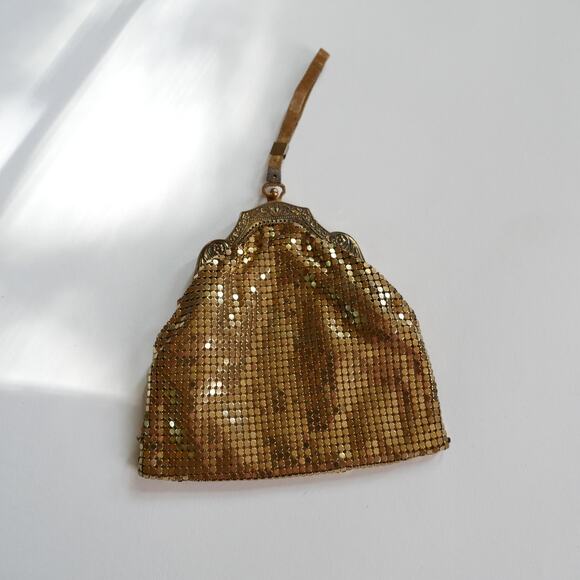 Whiting & Davis Gold Mesh Bag Antique 1950s Evening Bag Clutch Mini-Bag Petite - Picture 14 of 15